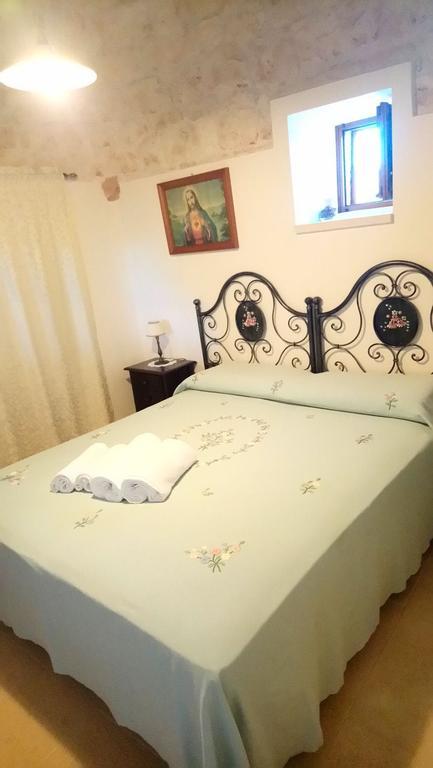 Bed and Breakfast La Gazza Ladra Альберобелло Экстерьер фото